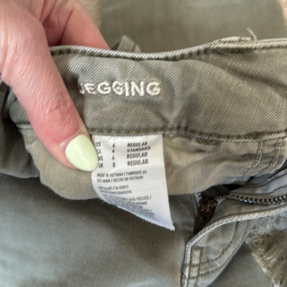 American Eagle Womens Distressed Super Stretch Jeggings, Olive Green, Size 4 - Picture 5 of 6